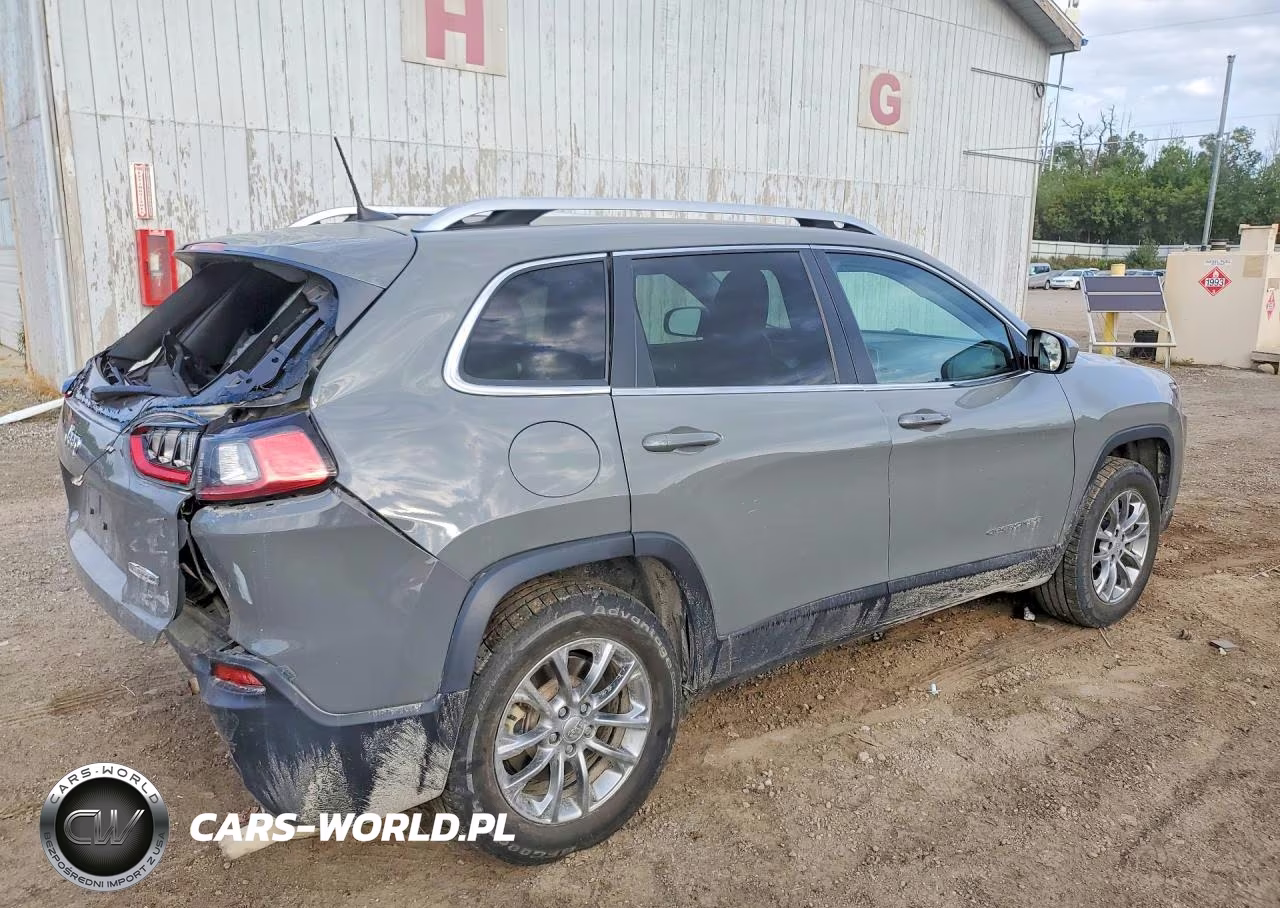 2020 Jeep Cherokee Latitude Plus VIN:1C4PJMLN3LD555354 - 3