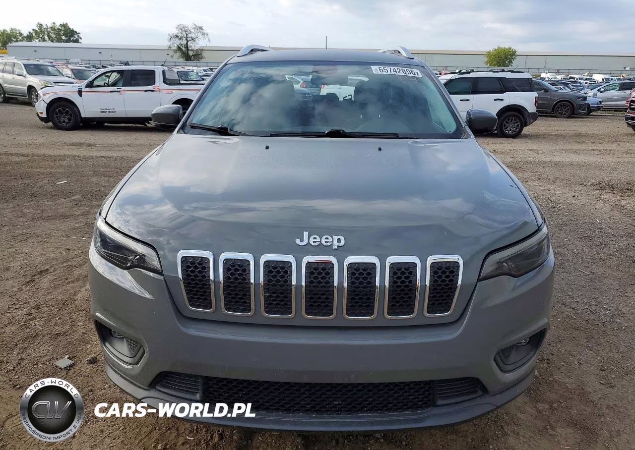 2020 Jeep Cherokee Latitude Plus VIN:1C4PJMLN3LD555354 - 5