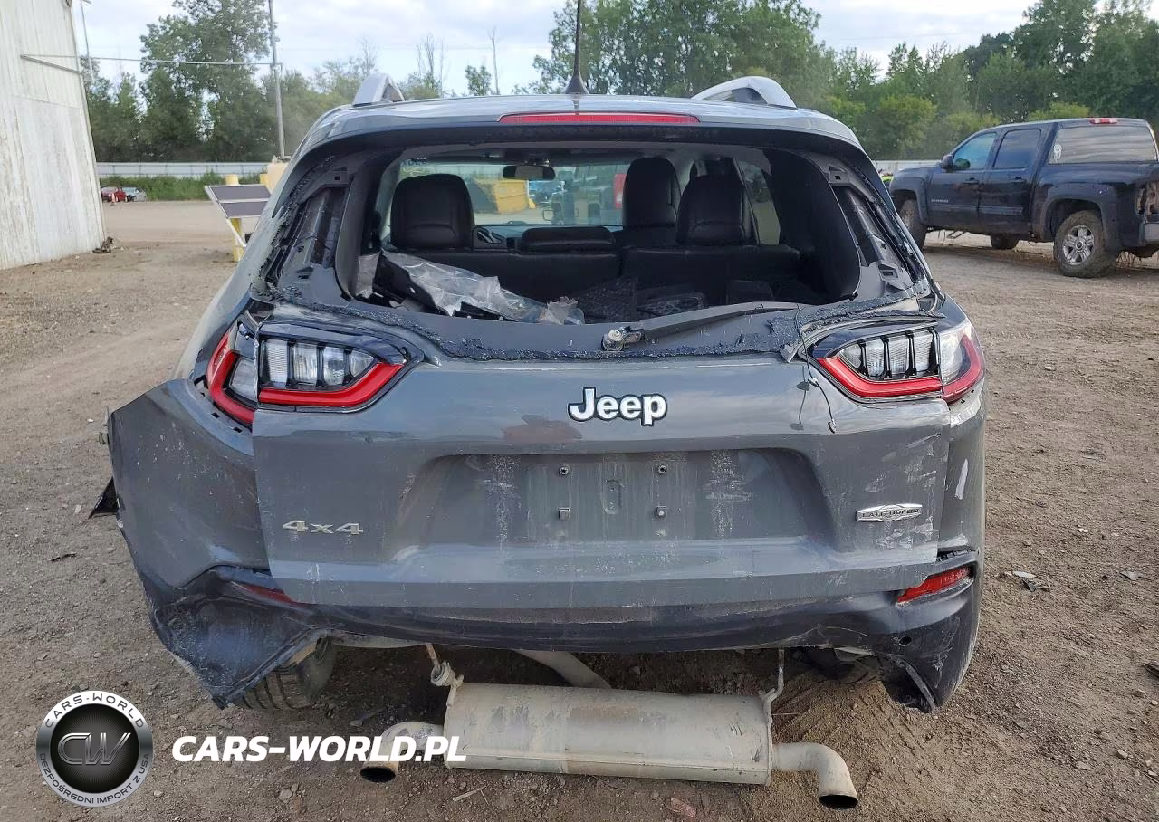 2020 Jeep Cherokee Latitude Plus VIN:1C4PJMLN3LD555354 - 6