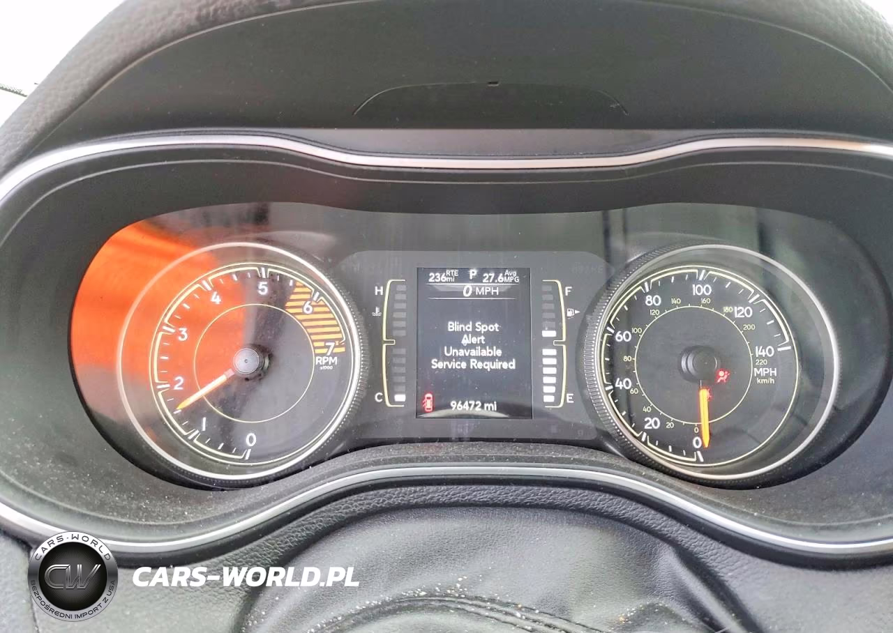 2020 Jeep Cherokee Latitude Plus VIN:1C4PJMLN3LD555354 - 9