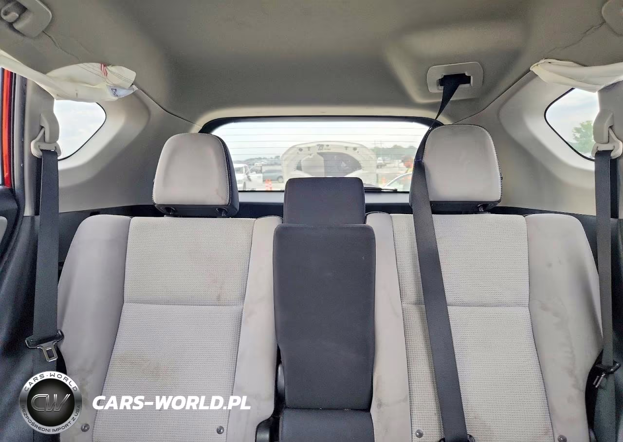2018 Toyota Rav4 Xle VIN:2T3WFREV7JW455068 - 10