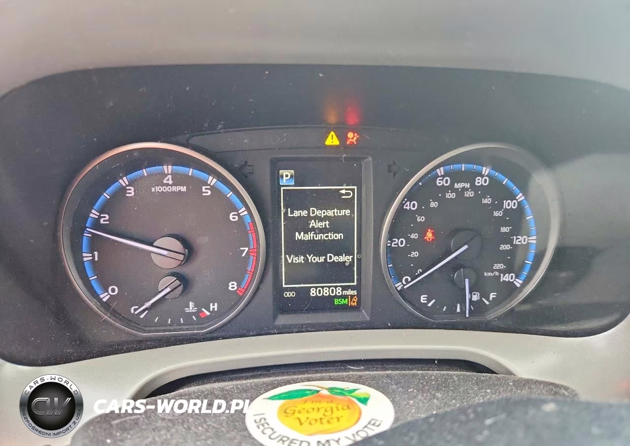2018 Toyota Rav4 Xle VIN:2T3WFREV7JW455068 - 9