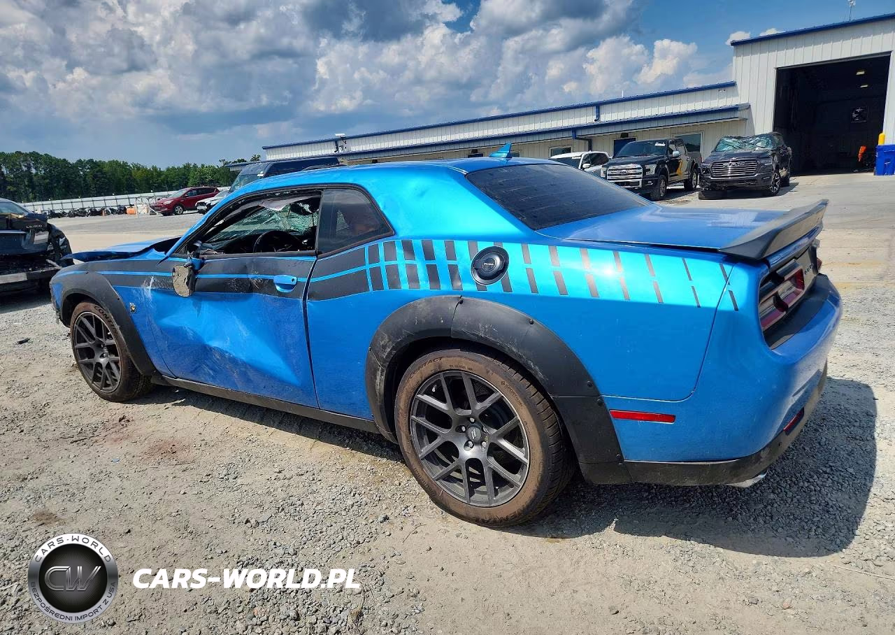 2016 Dodge Challenger R-T Scat Pack VIN:2C3CDZFJ2GH237072 - 2