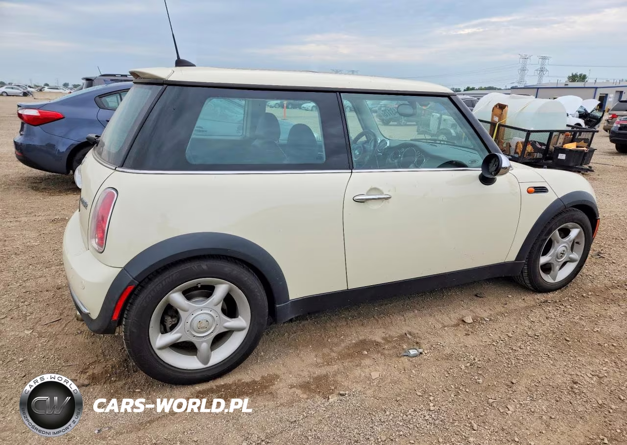 2005 Mini Cooper VIN:WMWRC33415TJ65105 - 3