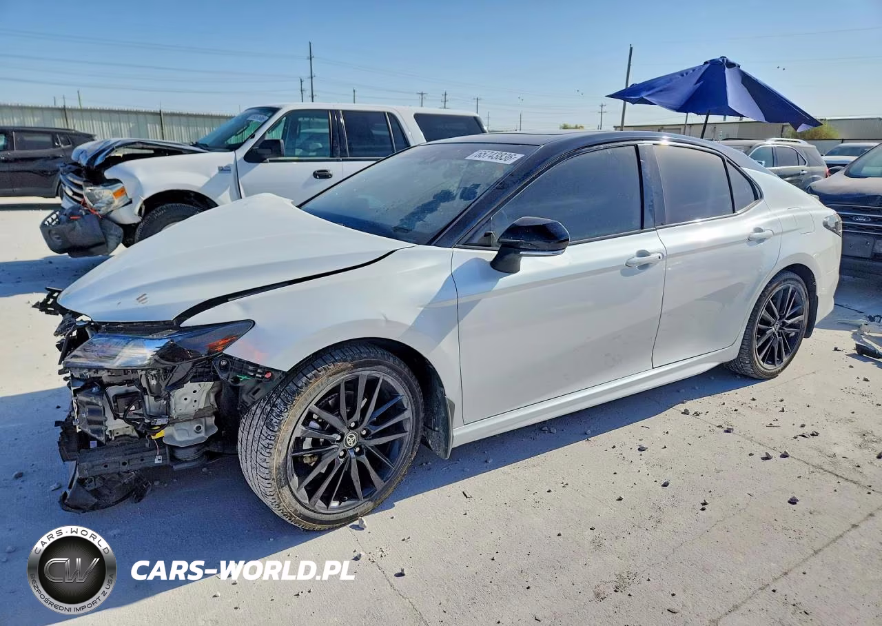 2022 Toyota Camry Xse – zdjęcie 1 z 13