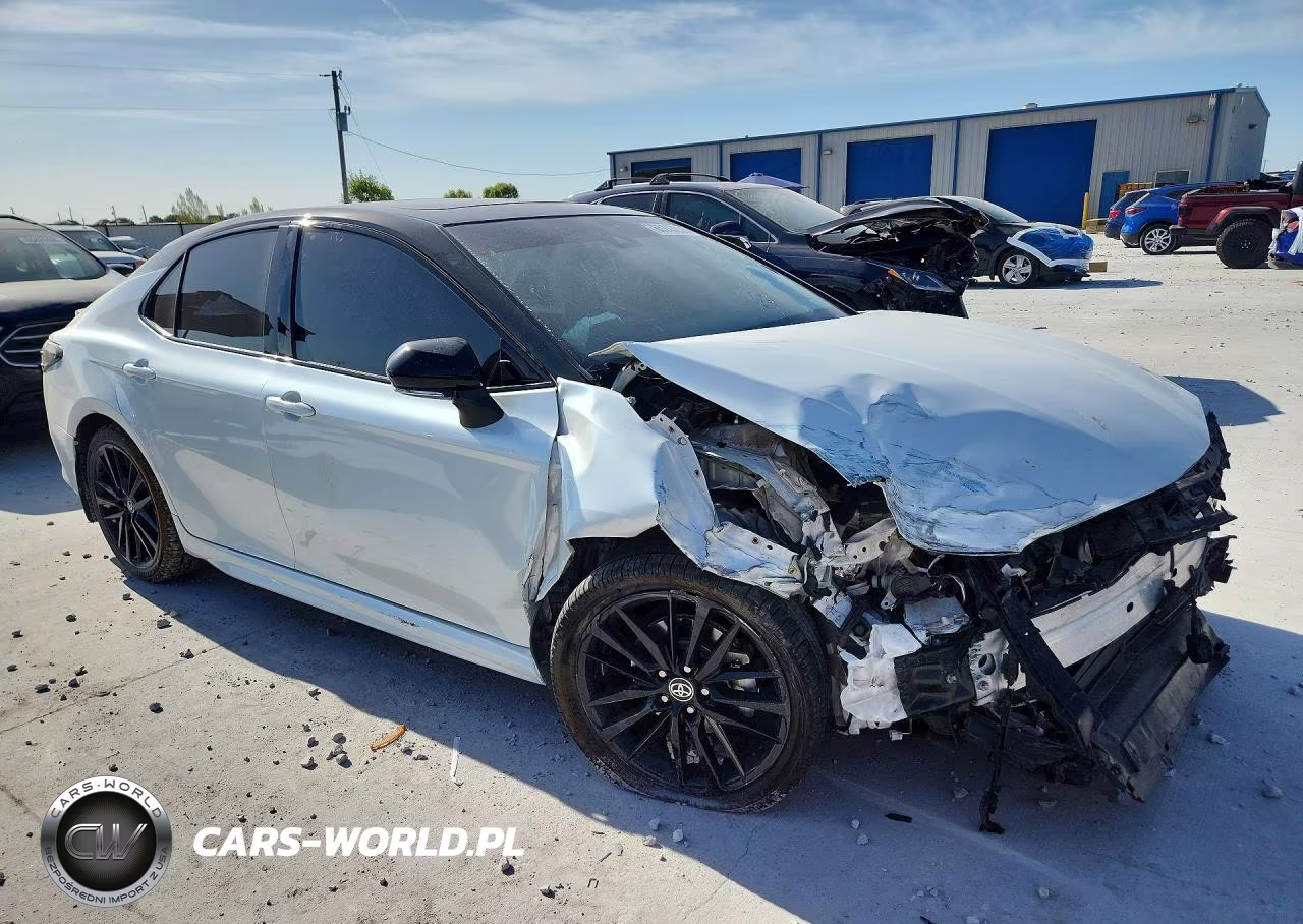 2022 Toyota Camry Xse VIN:4T1K31AK3NU041045 - 4