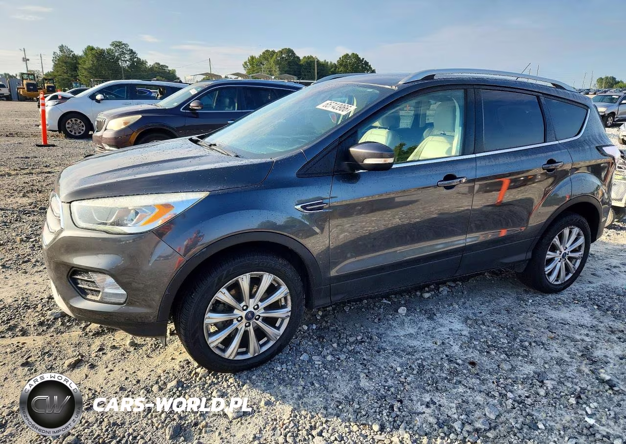 2017 Ford Escape Titanium – zdjęcie 1 z 13