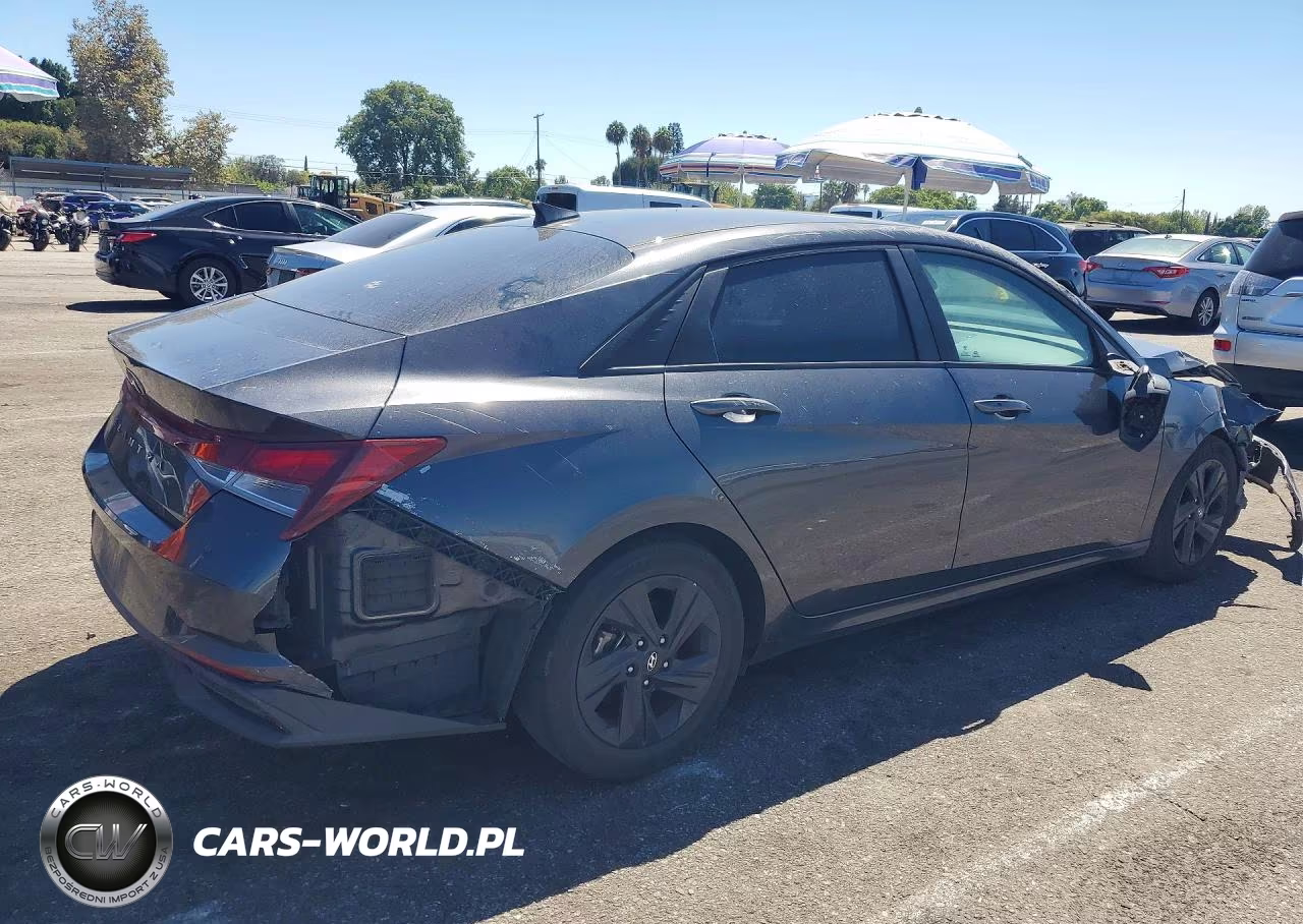 2021 Hyundai Elantra Sel VIN:5NPLS4AG8MH004574 - 3