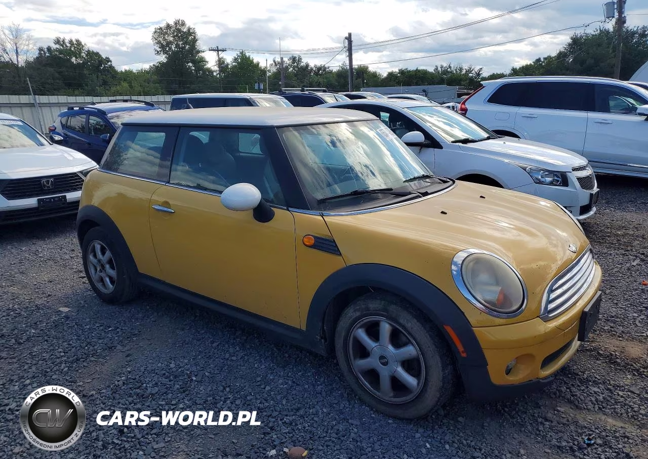 2007 Mini Cooper VIN:WMWMF33577TU62876 - 4