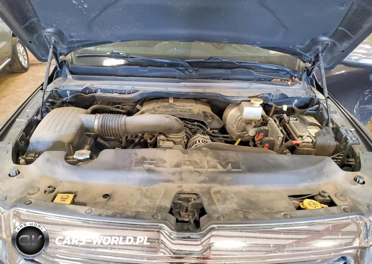 2021 Ram 1500 Laramie VIN:1C6SRFJT9MN556527 - 11