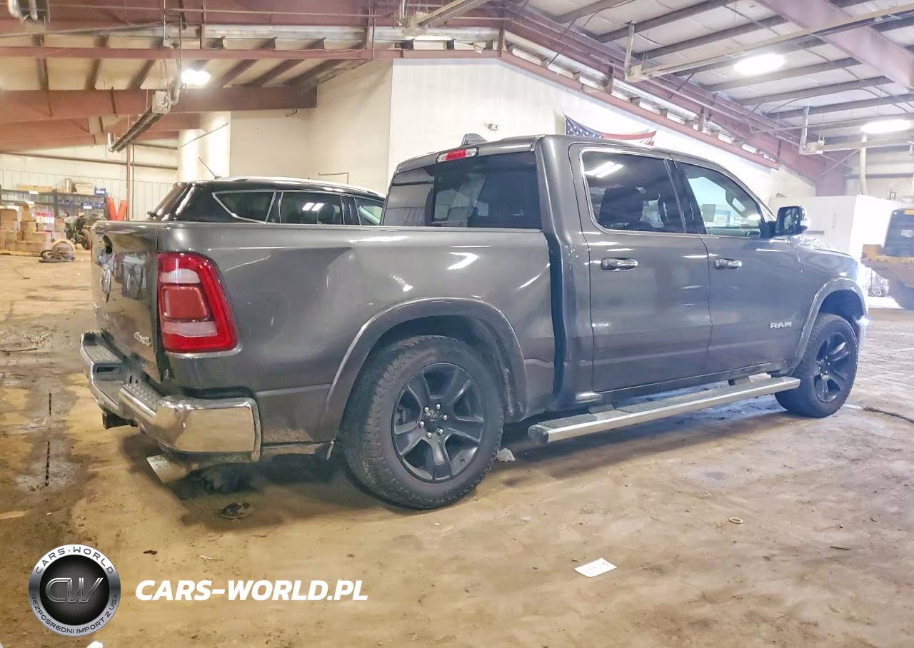 2021 Ram 1500 Laramie VIN:1C6SRFJT9MN556527 - 3