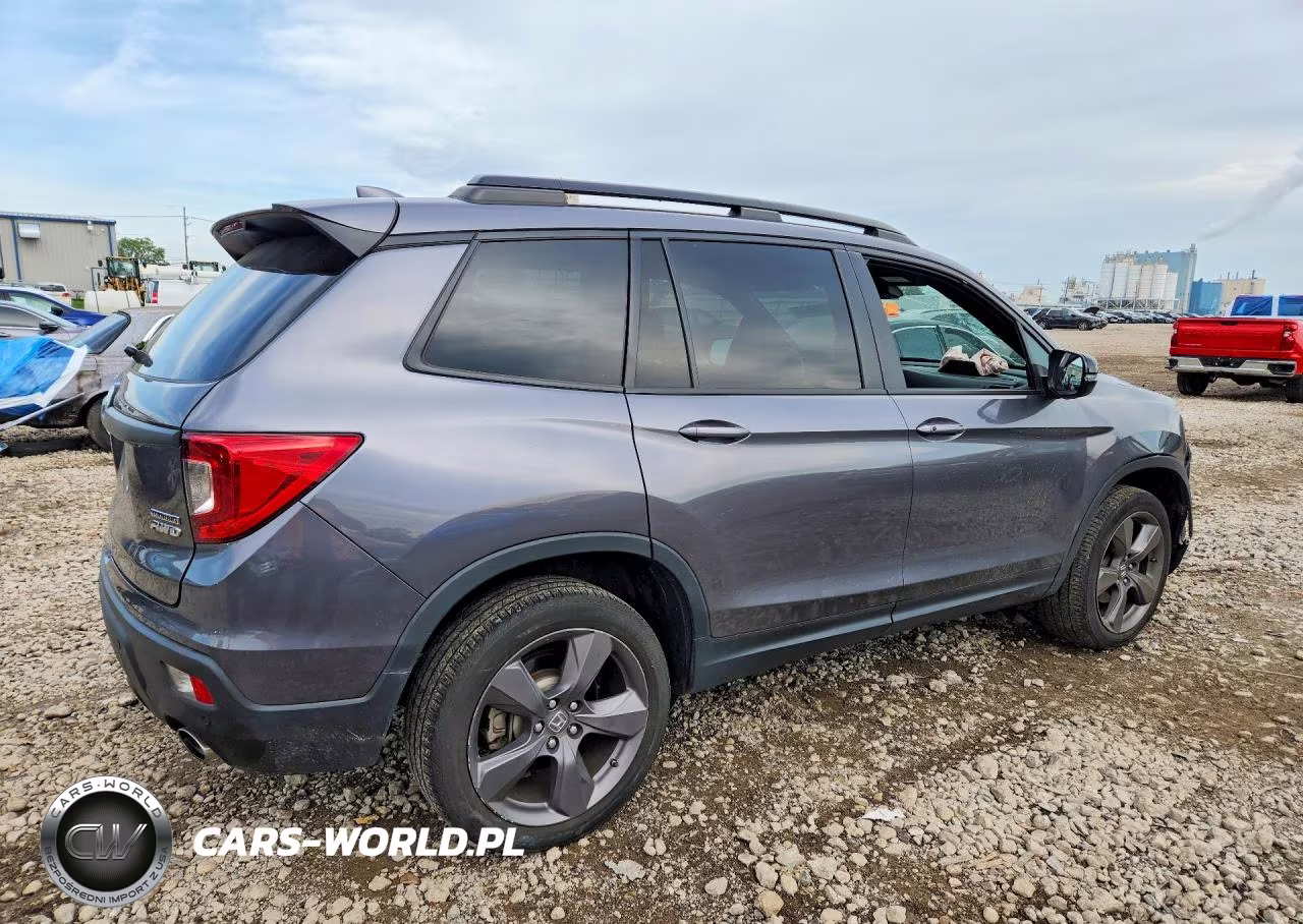 2021 Honda Passport Touring VIN:5FNYF8H93MB010533 - 3