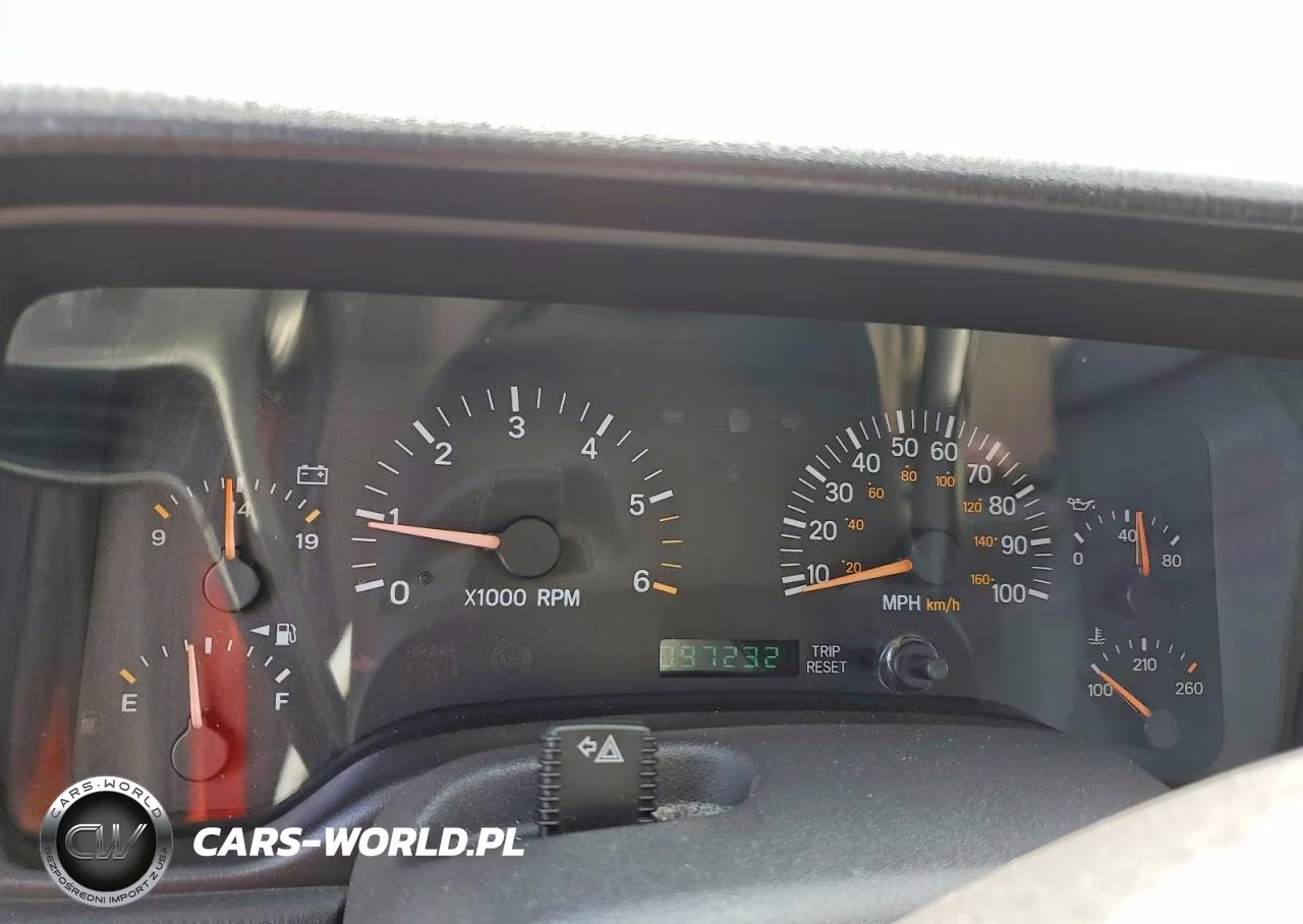 2001 Jeep Cherokee Sport VIN:1J4FF48S61L512264 - 9