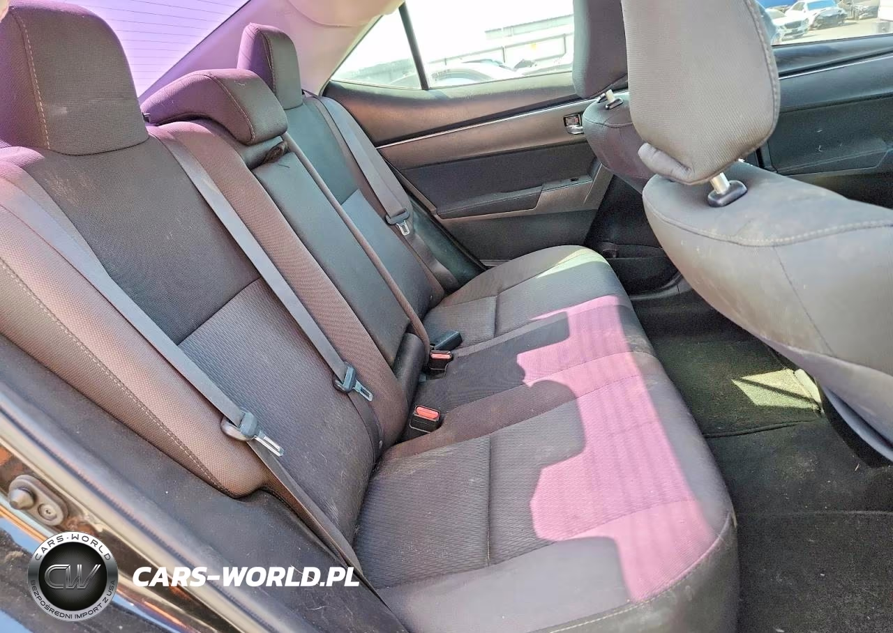 2018 Toyota Corolla Le VIN:2T1BURHE1JC105459 - 10