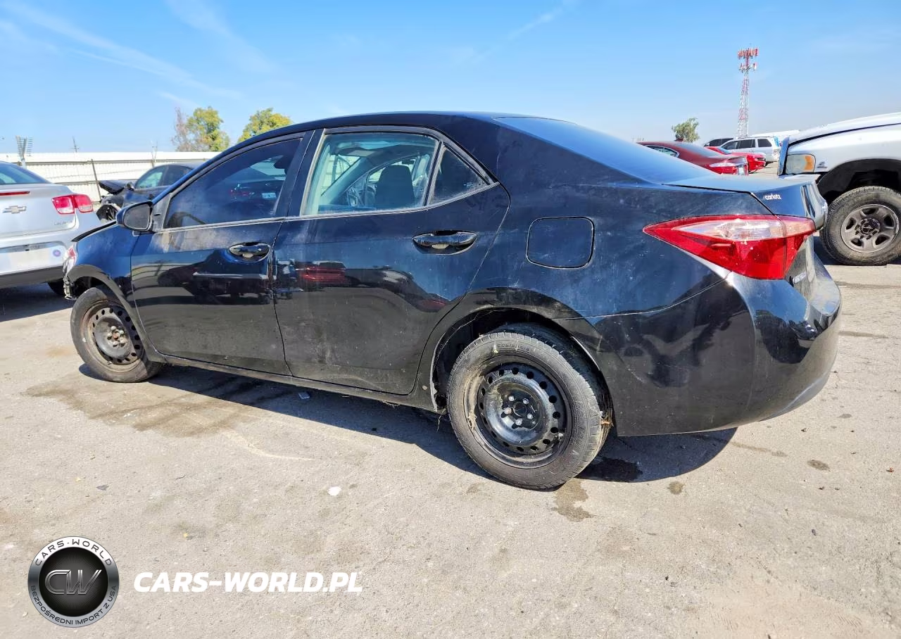 2018 Toyota Corolla Le VIN:2T1BURHE1JC105459 - 2