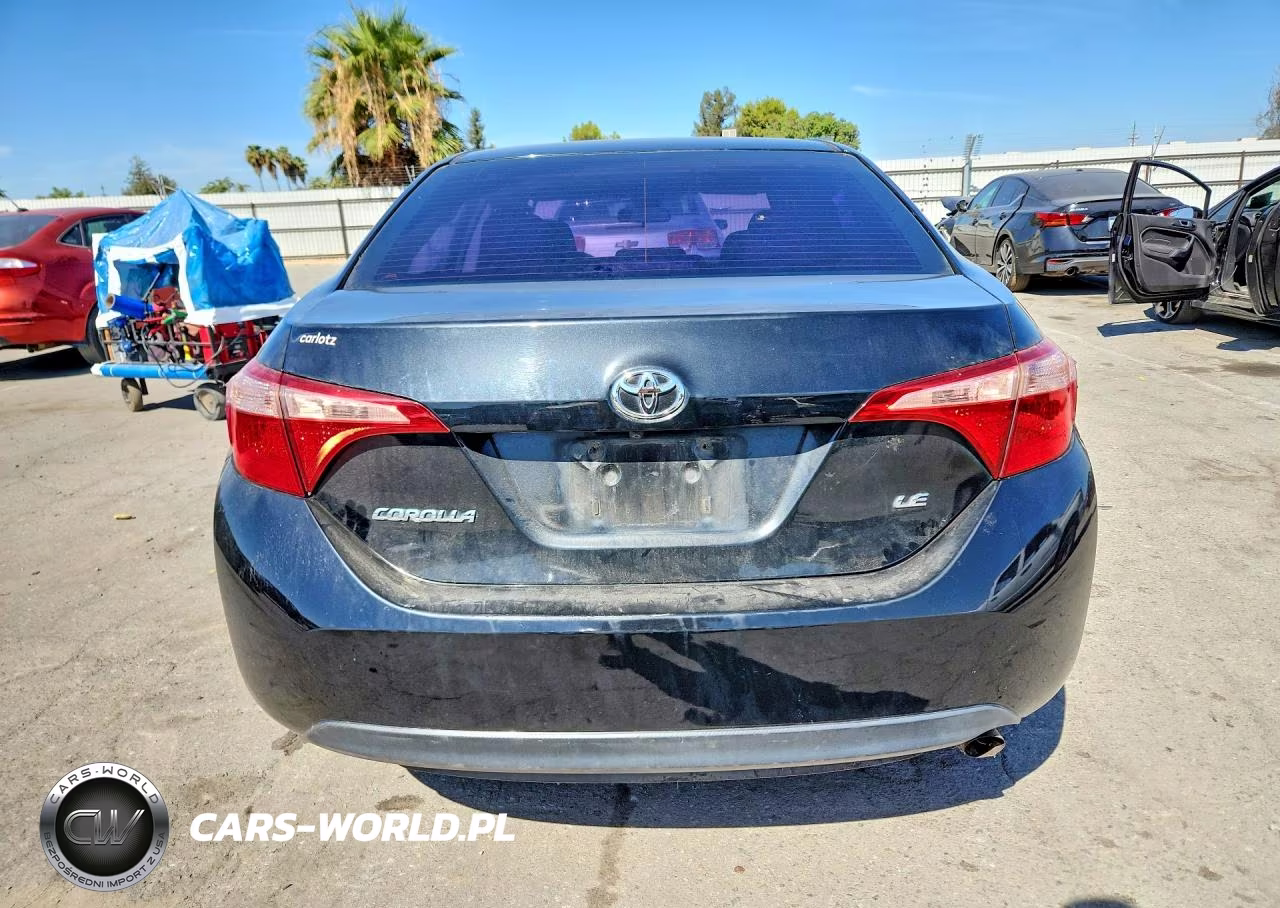 2018 Toyota Corolla Le VIN:2T1BURHE1JC105459 - 6