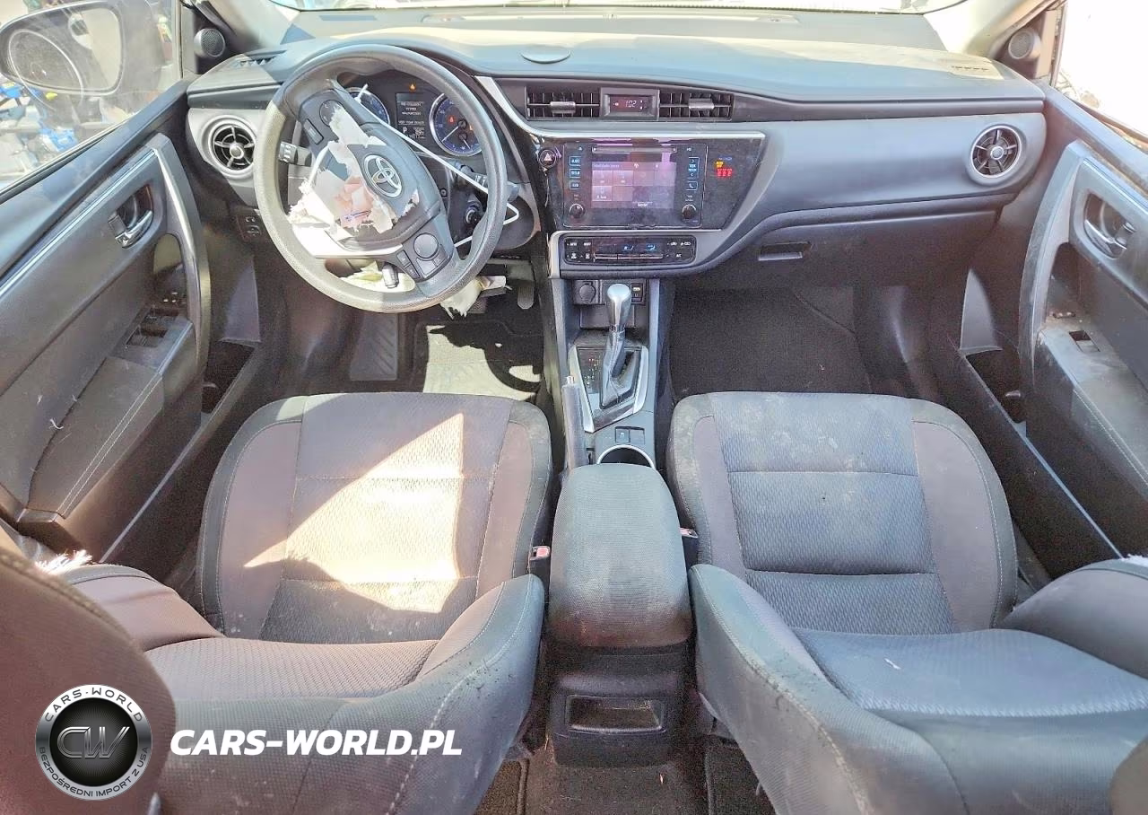 2018 Toyota Corolla Le VIN:2T1BURHE1JC105459 - 8