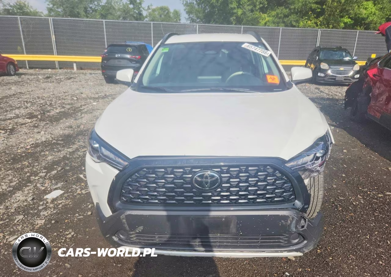 2023 Toyota Corolla Cross Le VIN:7MUCAABG6PV073901 - 5