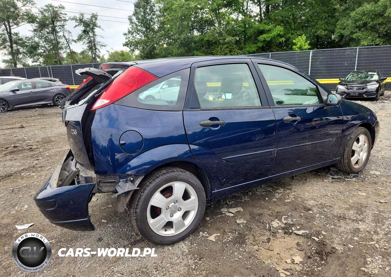 2004 Ford Focus Zx5 VIN:3FAHP37Z64R111023 - 3