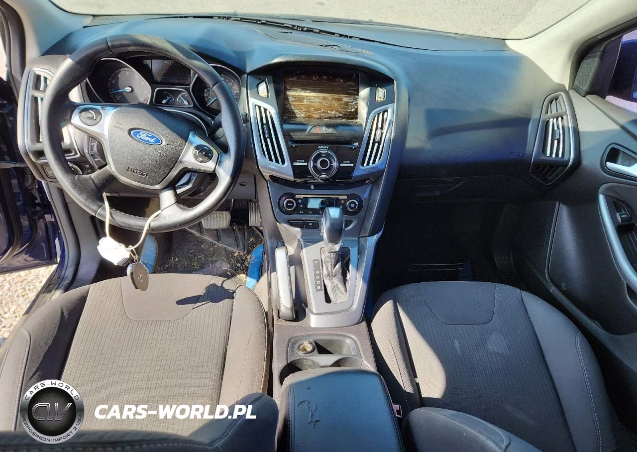 2012 Ford Focus Titanium VIN:1FAHP3N24CL111024 - 8