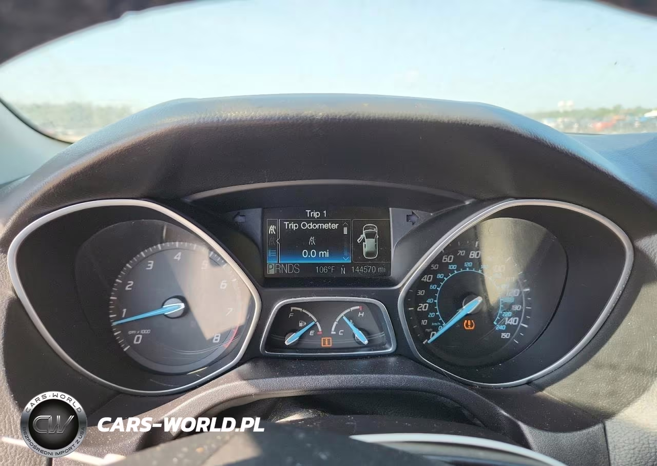 2012 Ford Focus Titanium VIN:1FAHP3N24CL111024 - 9