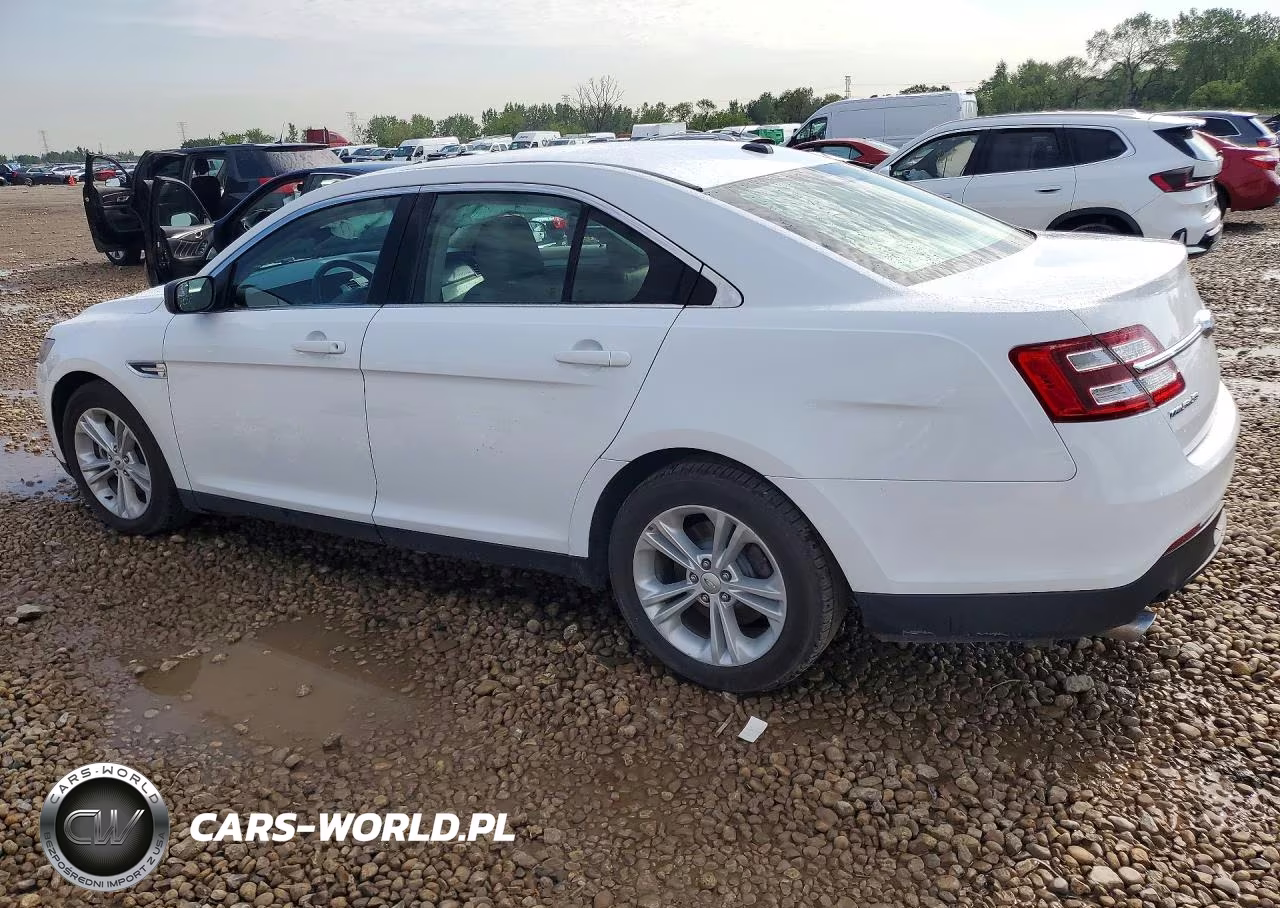 2017 Ford Taurus Se VIN:1FAHP2D83HG130065 - 2