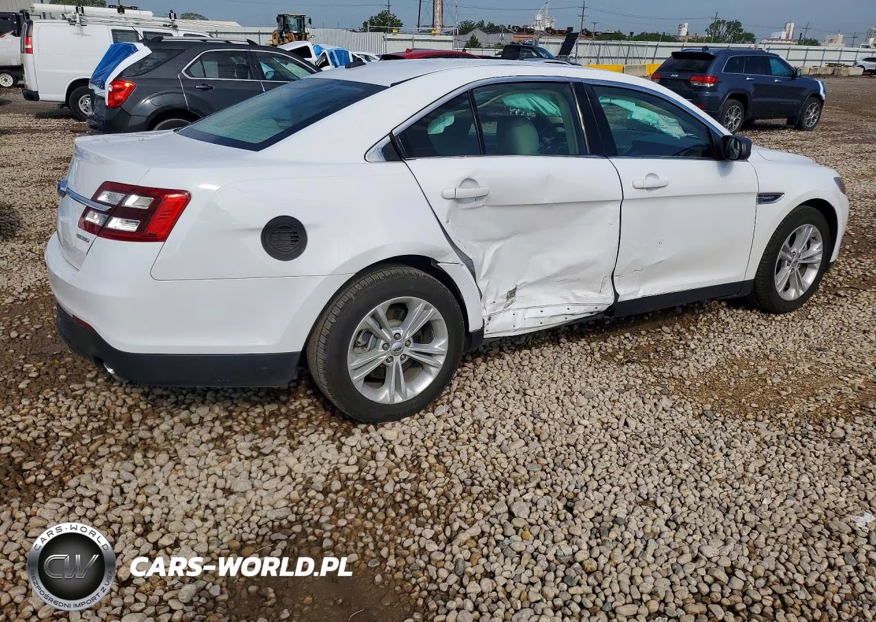 2017 Ford Taurus Se VIN:1FAHP2D83HG130065 - 3