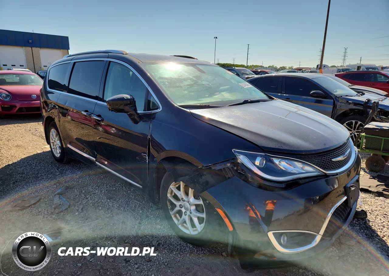2020 Chrysler Pacifica Touring L VIN:2C4RC1BG2LR133593 - 4
