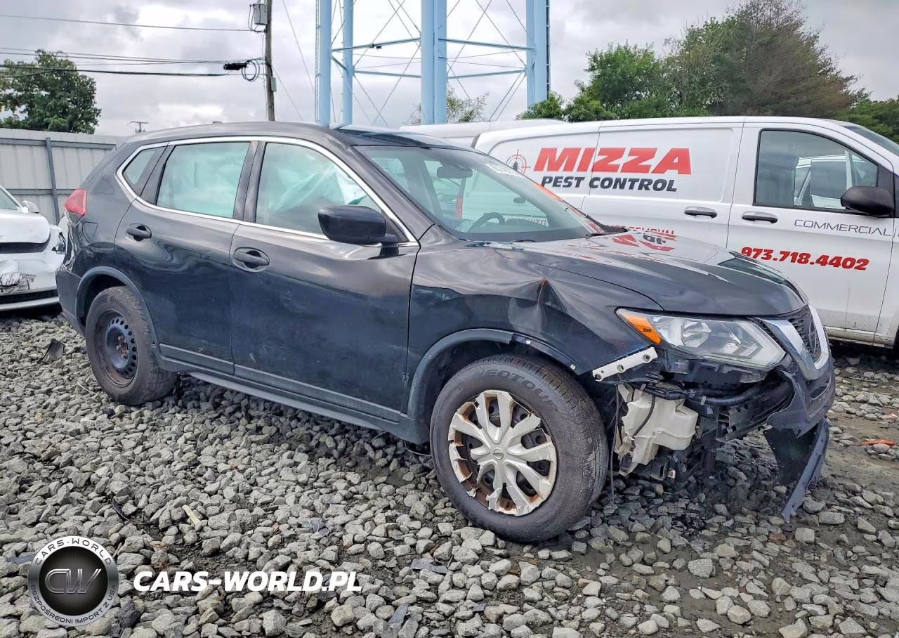 2019 Nissan Rogue S VIN:5N1AT2MT6KC769451 - 4