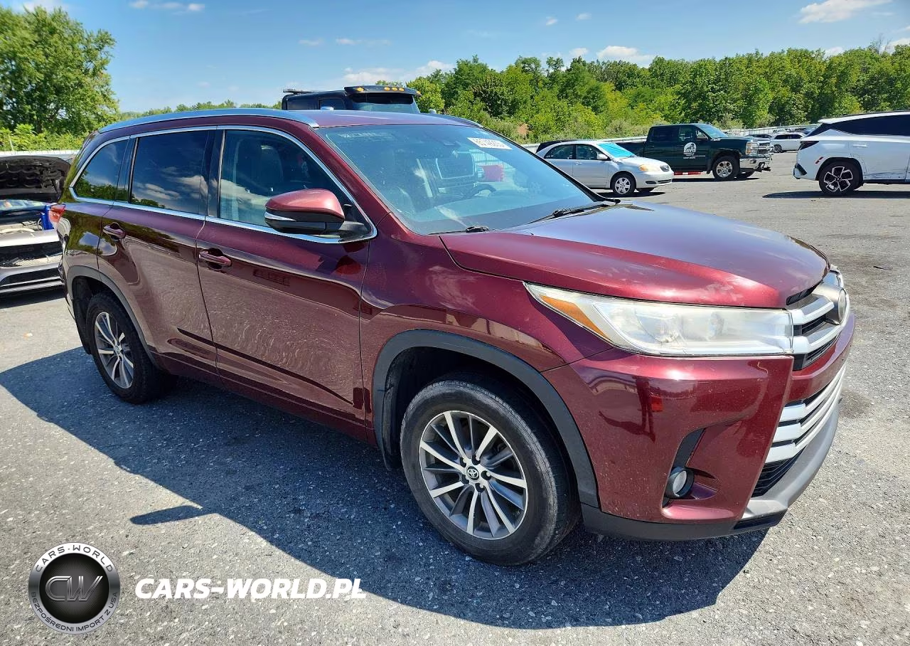 2017 Toyota Highlander Xle VIN:5TDJZRFH7HS384198 - 4