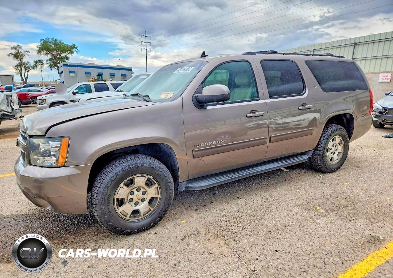 2014 Chevrolet Suburban C1500 Lt