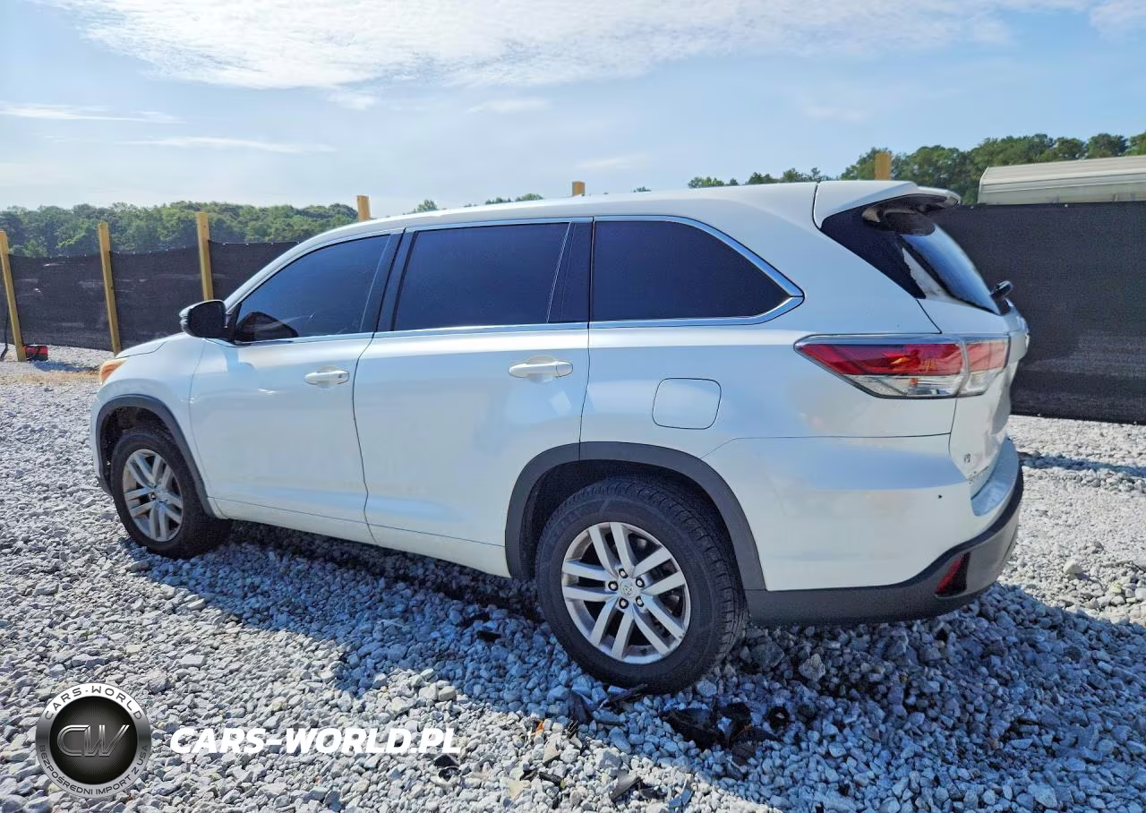 2015 Toyota Highlander Le VIN:5TDZKRFH5FS052989 - 2