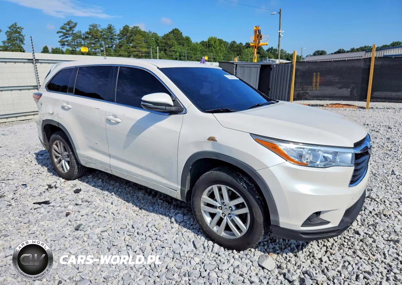 2015 Toyota Highlander Le VIN:5TDZKRFH5FS052989 - 4