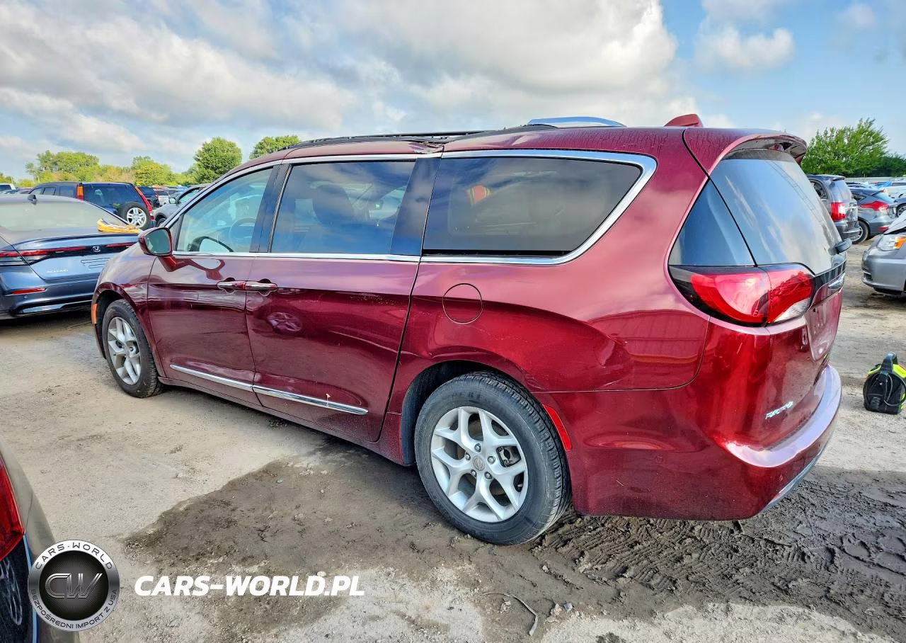 2017 Chrysler Pacifica Touring L Plus VIN:2C4RC1EG2HR526089 - 2