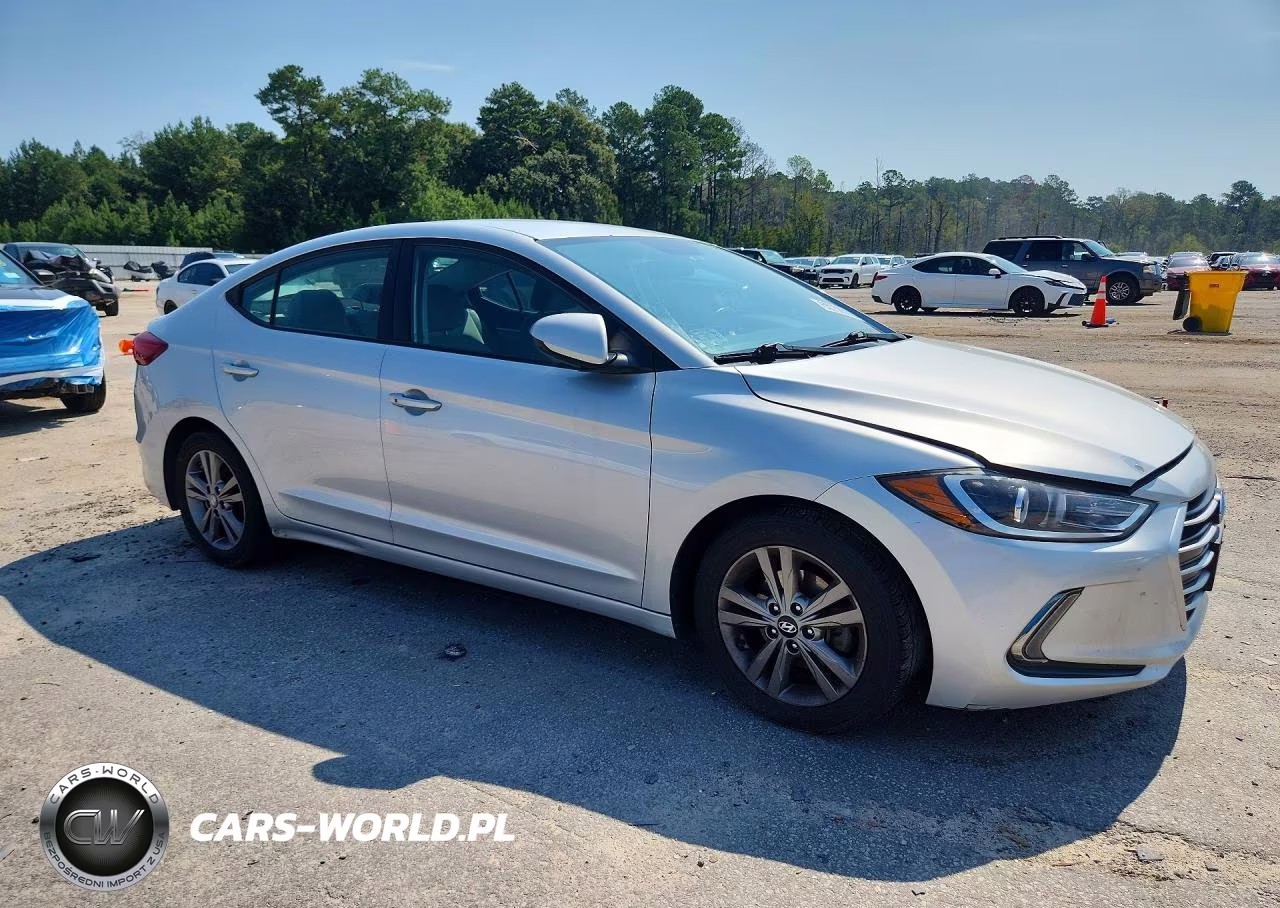 2017 Hyundai Elantra Se VIN:5NPD84LF7HH072488 - 4