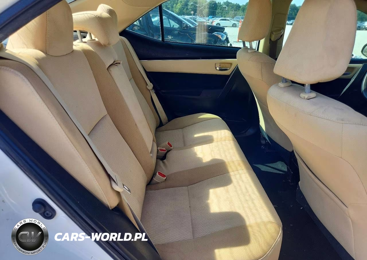 2018 Toyota Corolla Le VIN:5YFBURHE0JP847187 - 10
