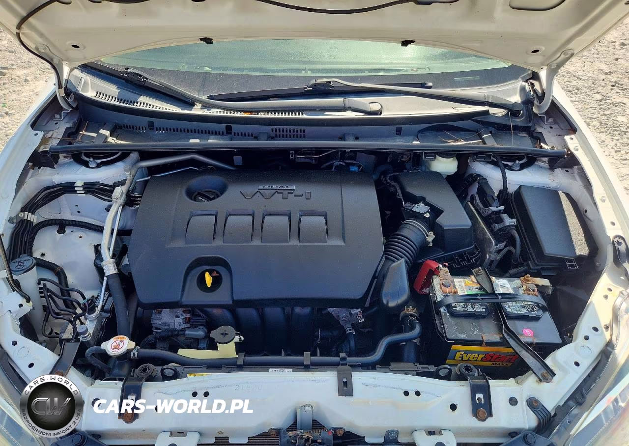 2018 Toyota Corolla Le VIN:5YFBURHE0JP847187 - 11