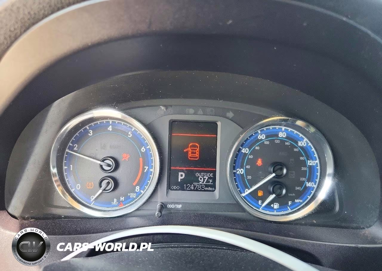 2018 Toyota Corolla Le VIN:5YFBURHE0JP847187 - 9