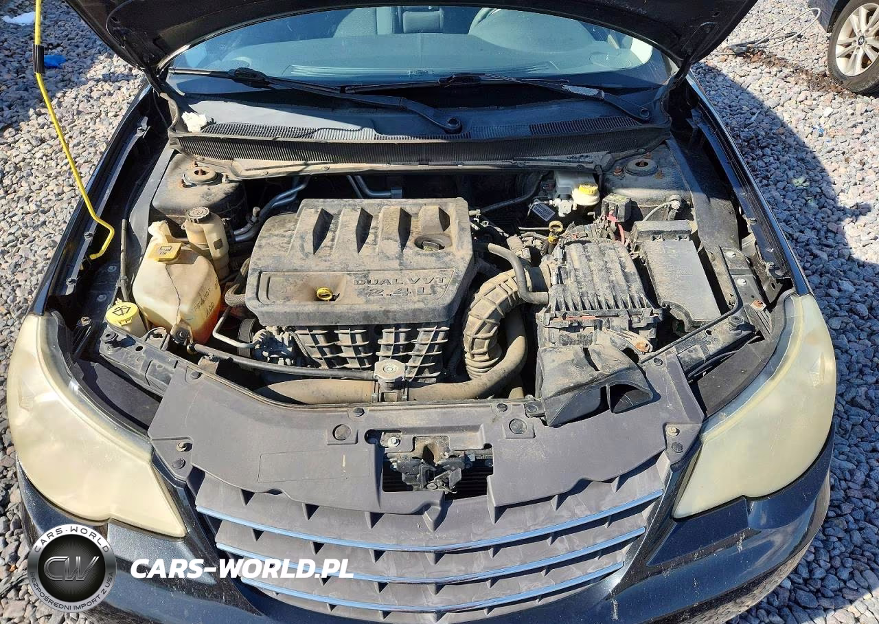 2010 Chrysler Sebring Touring VIN:1C3CC4FBXAN176325 - 11