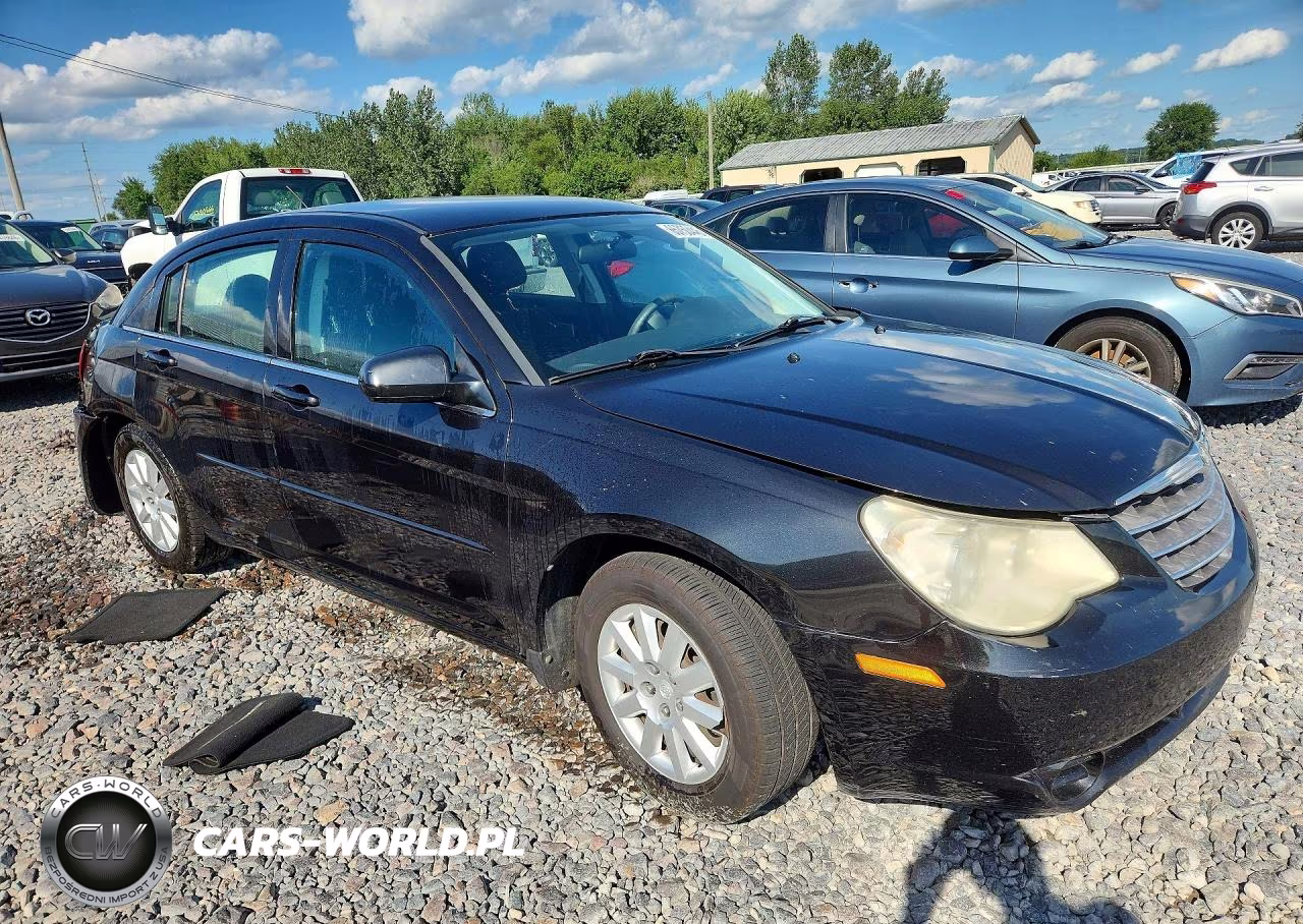 2010 Chrysler Sebring Touring VIN:1C3CC4FBXAN176325 - 4