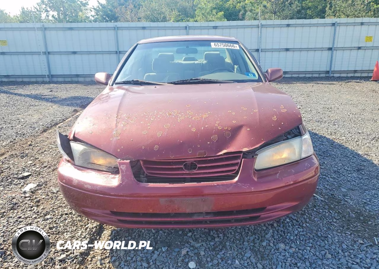 1999 Toyota Camry Le VIN:4T1BG22K0XU461843 - 5