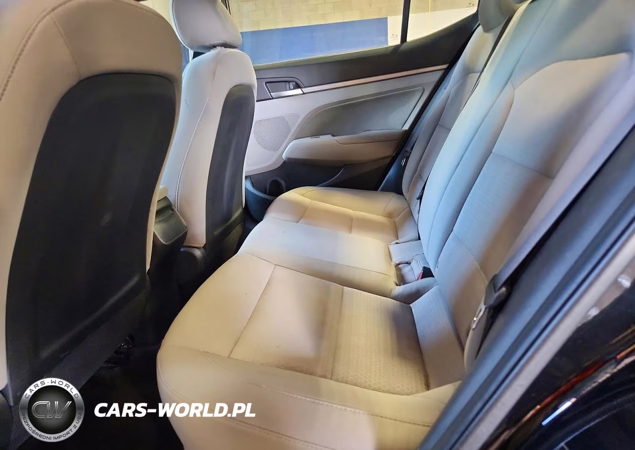 2018 Hyundai Elantra Sel VIN:5NPD84LF9JH328782 - 10