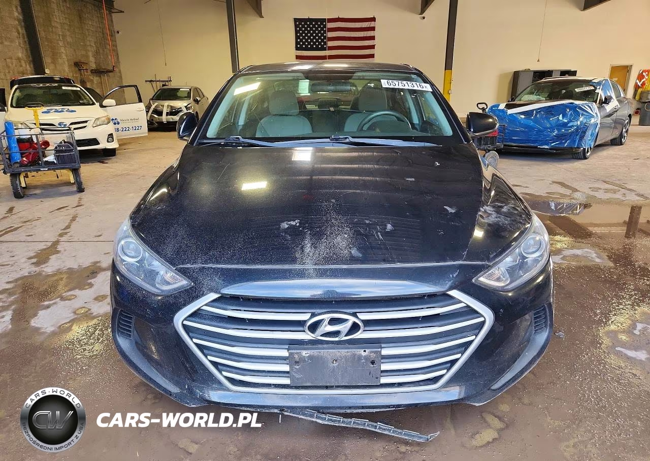 2018 Hyundai Elantra Sel VIN:5NPD84LF9JH328782 - 5