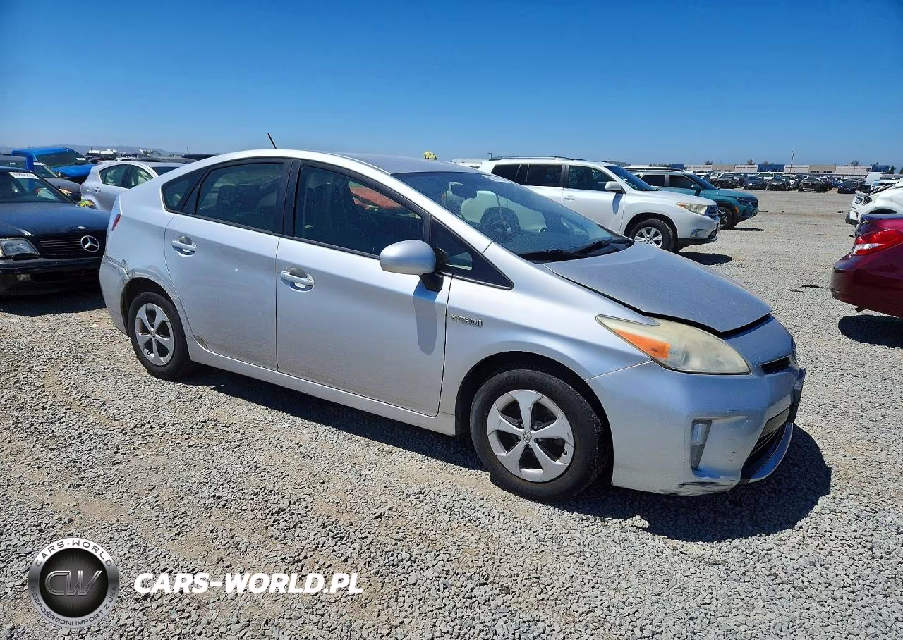 2012 Toyota Prius Two VIN:JTDKN3DU7C1587806 - 4
