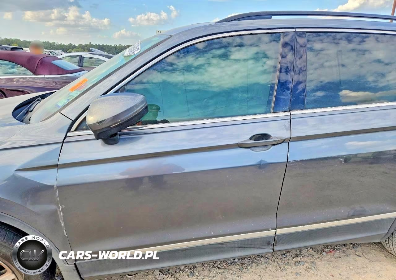 2018 Volkswagen Tiguan Se VIN:3VV3B7AX0JM187543 - 7