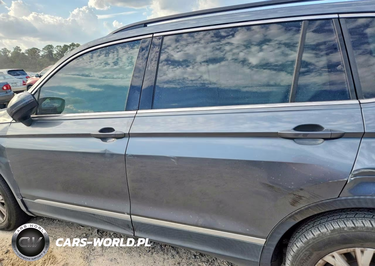 2018 Volkswagen Tiguan Se VIN:3VV3B7AX0JM187543 - 8