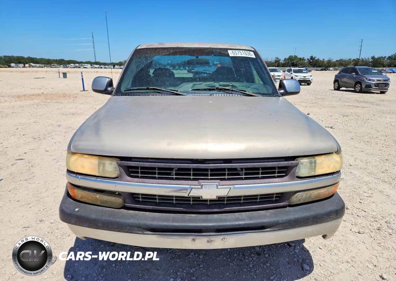 2002 Chevrolet Silverado C1500 VIN:2GCEC19V721336981 - 5