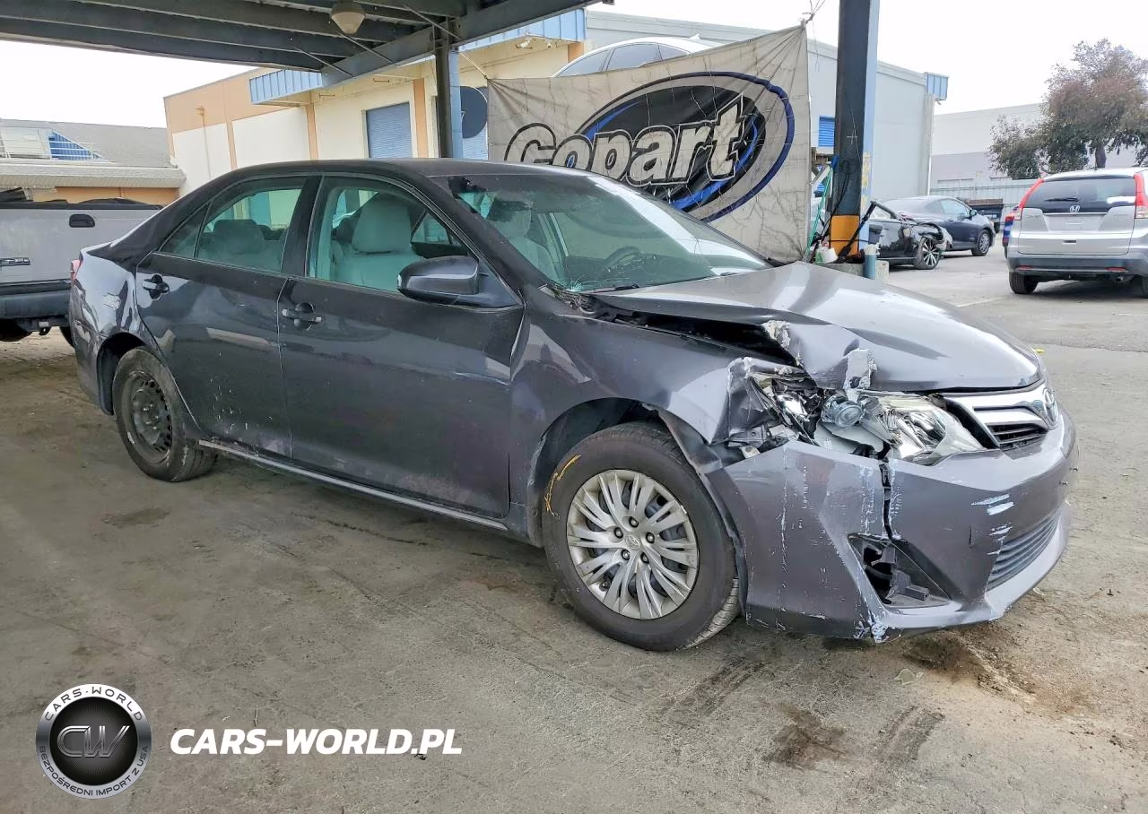 2014 Toyota Camry Le VIN:4T4BF1FK8ER378168 - 4