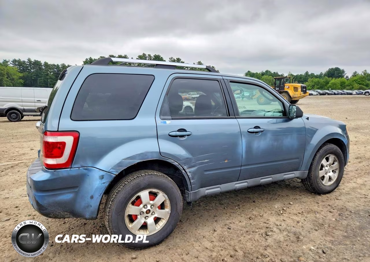 2010 Ford Escape Limited VIN:1FMCU9EG8AKD15674 - 3