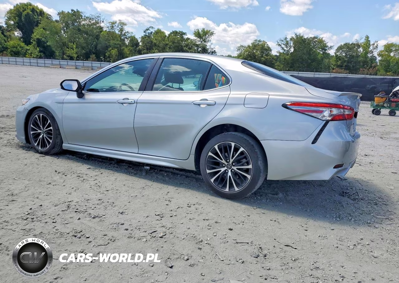 2018 Toyota Camry Se VIN:4T1B11HK6JU065104 - 2